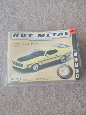 Testors 1971 Ford Mustang Mach 1 Hot Metal 1:24 Model Car Kit Vintage NWT